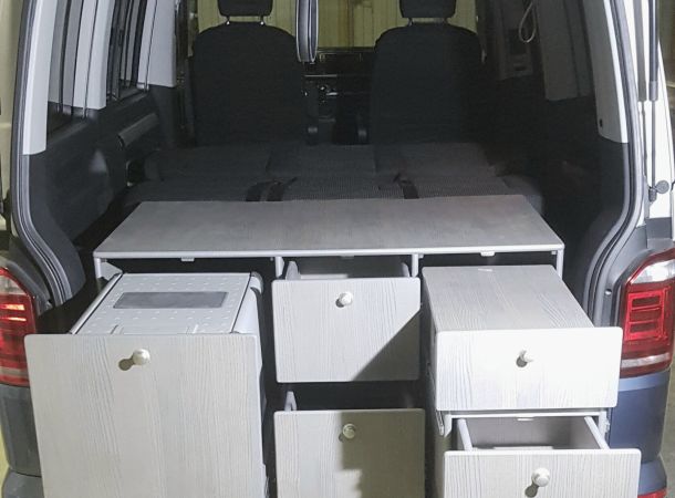Imagenes de las furgonetas camperizada por la empresa