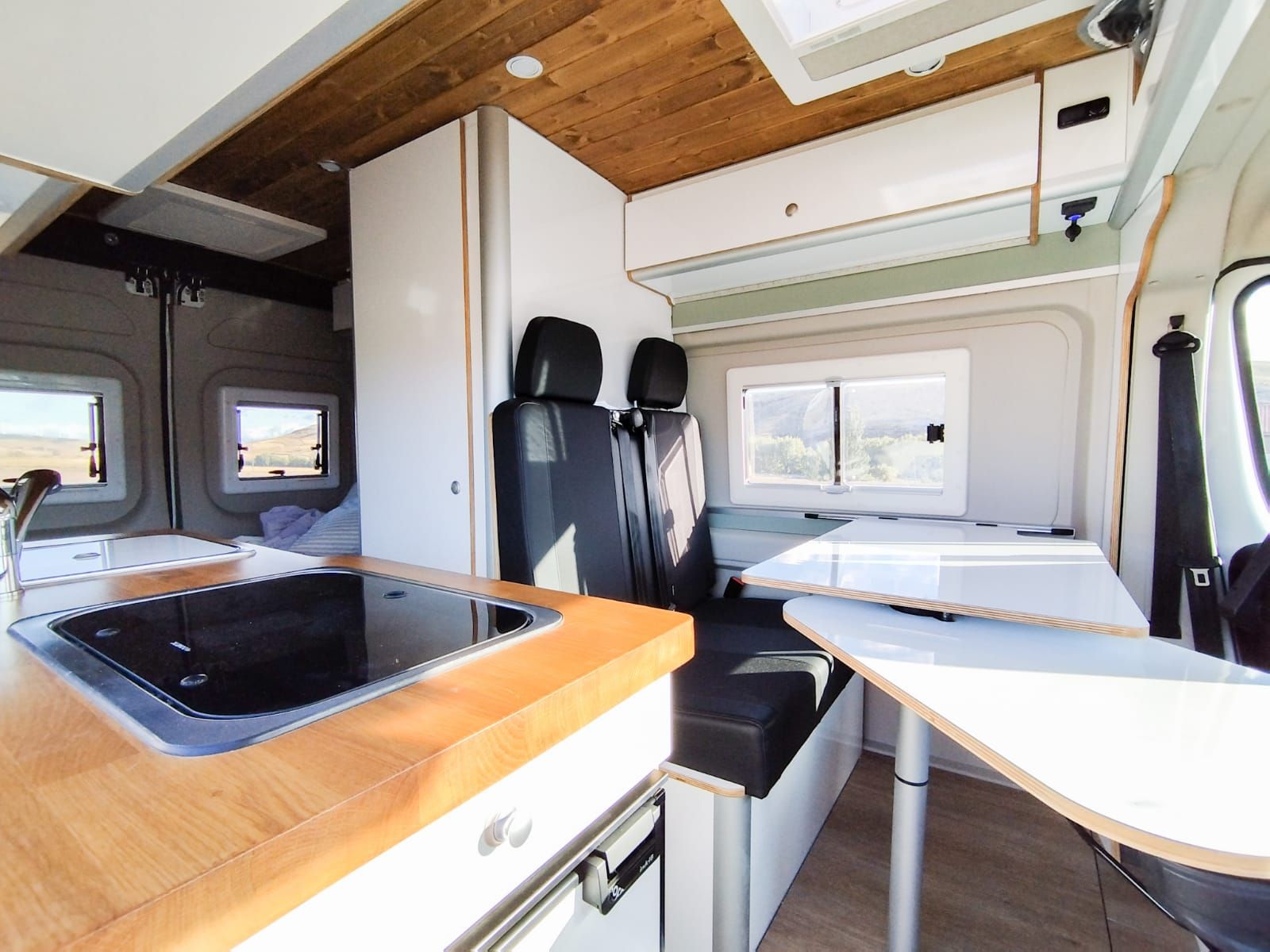 Imagen de Ducato jumper boxer L2 H2 camperizada por dentro  